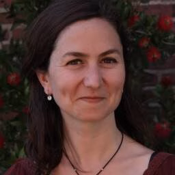 dr. Z (Zeynep) Kasli